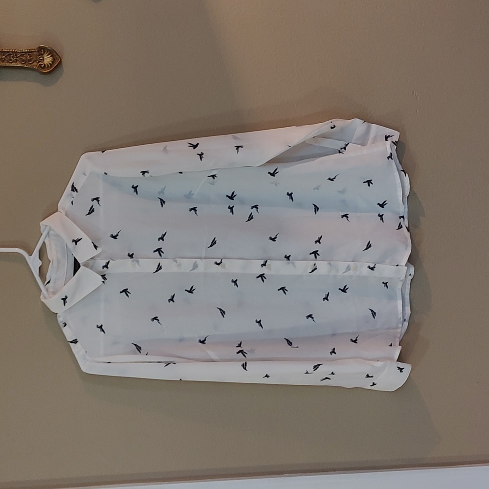 Banana Republic long sleeve button-down blouse